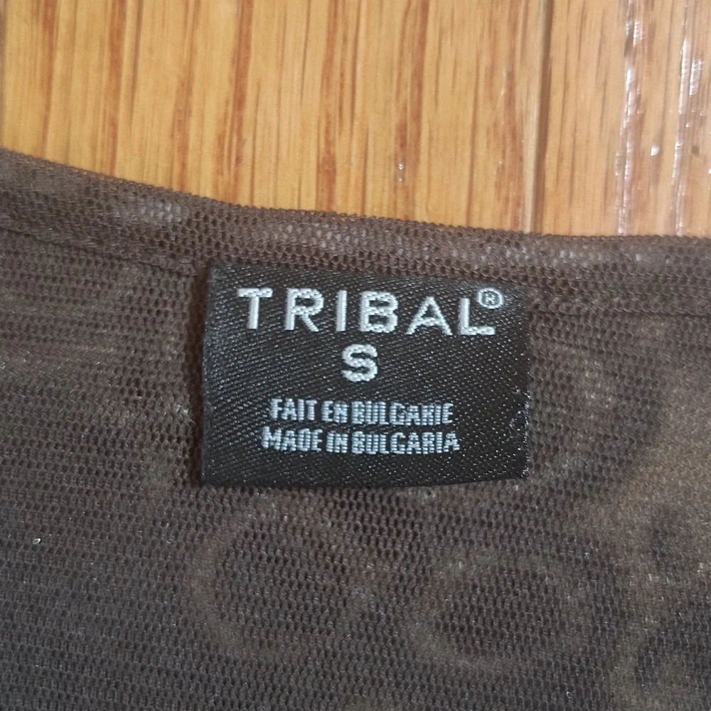 3/$10⭐Tribal brand shirt, size small, color green yellow and brown - Picture 2 of 4